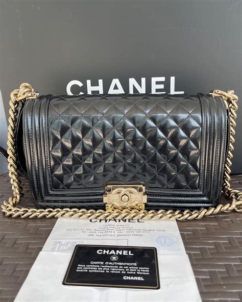 chanel boy 8 ราคา 2019